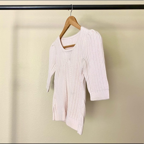 Luxurious pale pink knit top, Size 2 - Picture 3 of 4